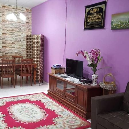 Homestay De Mitc Melaka Exteriör bild