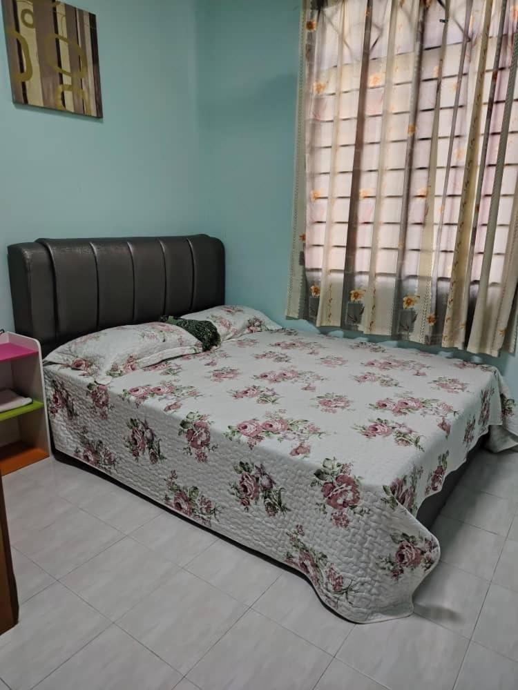 Homestay De Mitc Melaka Exteriör bild